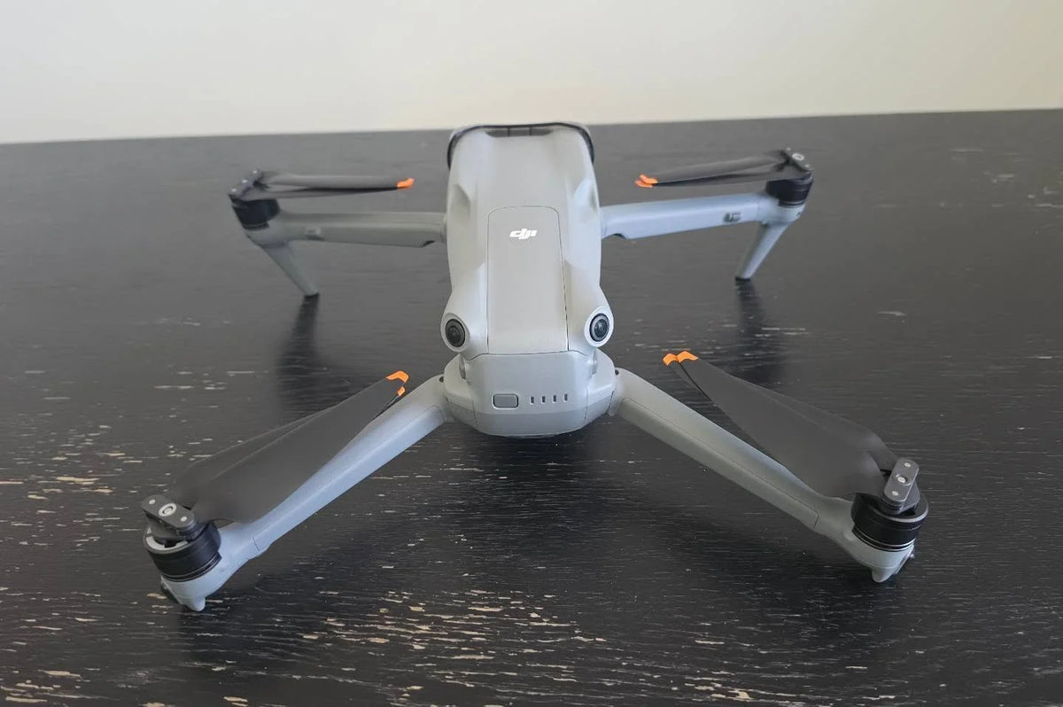 DJI Air 3 Flymore Combo / Pre Owned