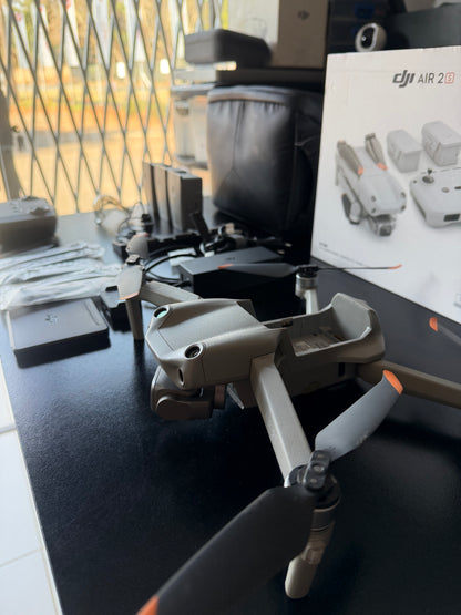 DJI Air 2S Fly More Combo / Pre Owned