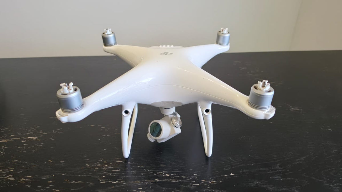 DJI PHANTOM 4 PRO WITH 3 BATTERIES / PRE OWNED