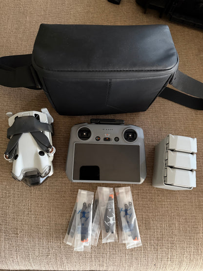 DJI Mini 4 Pro Fly More Plus Combo / Pre Owned