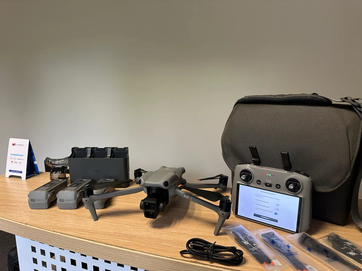 DJI AIR 3 FLY MORE COMBO (OPEN BOX)