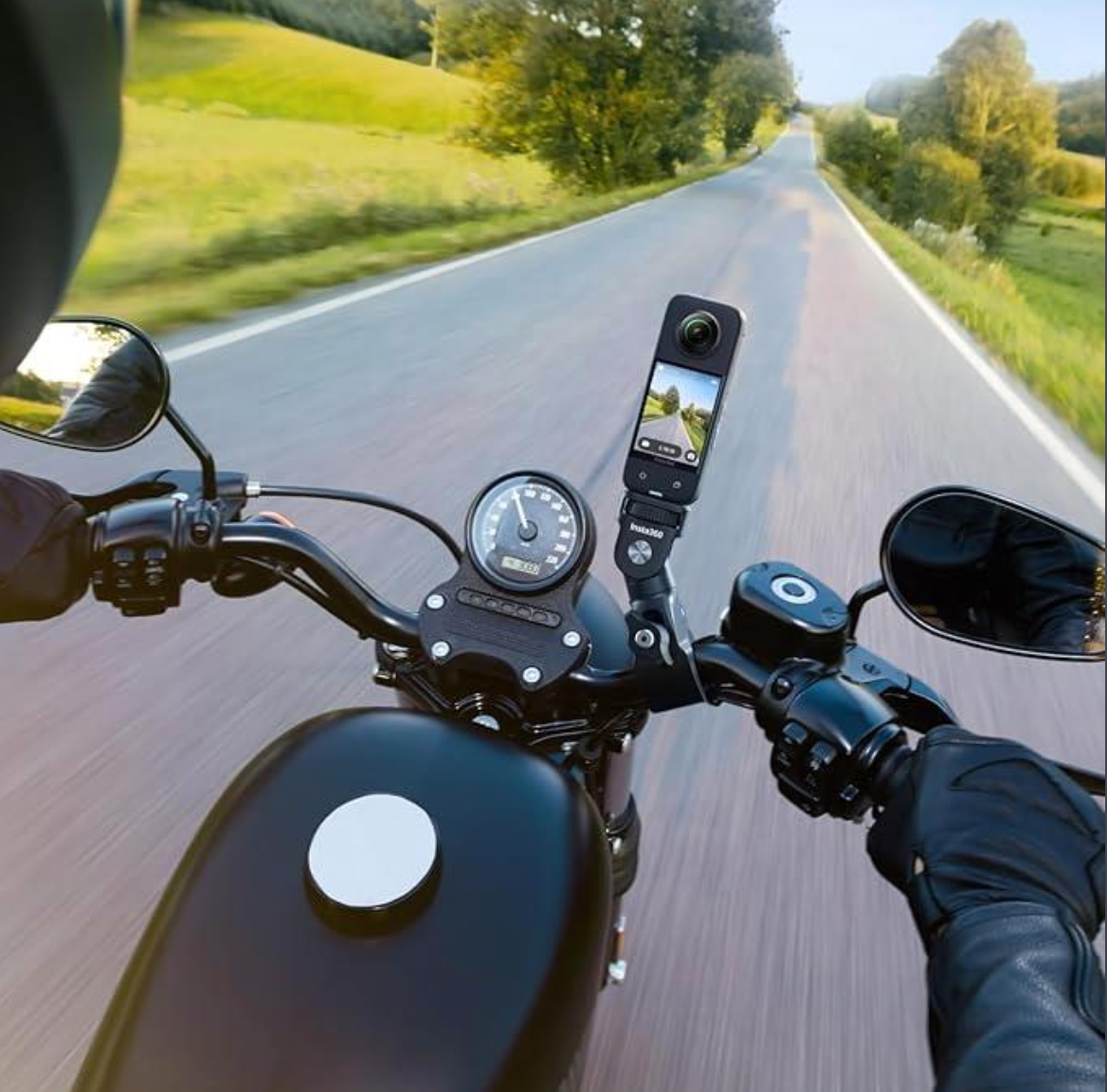 Insta360 Motorcycle Bundle (New Version)
