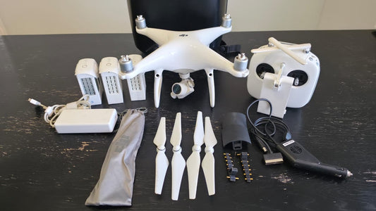 DJI PHANTOM 4 PRO WITH 3 BATTERIES / PRE OWNED